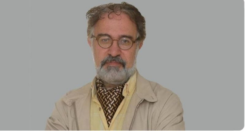 Tehran University Professor Defends Government Policy on Flour and Bread