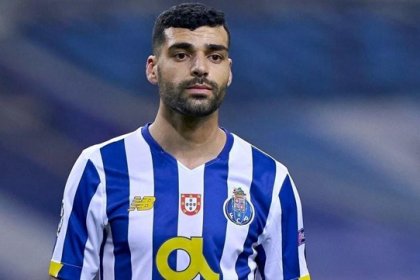 Taremi's Future in Porto Postponed Until After the World Cup