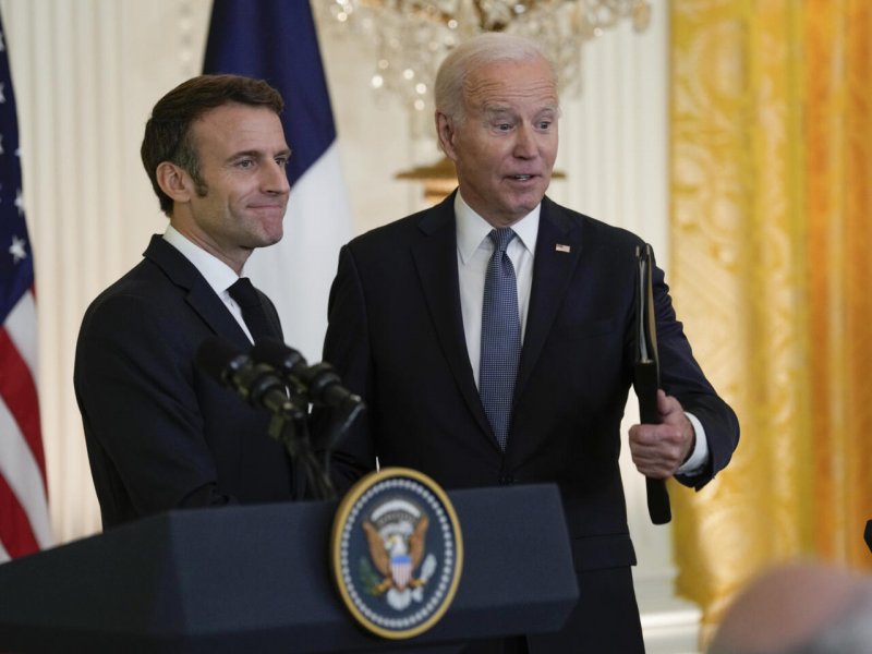 Expressions of Support from US and French Presidents for the People of Iran