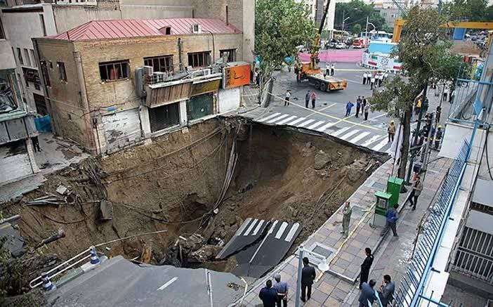 Risk of Collapse in 44 Neighborhoods of Tehran