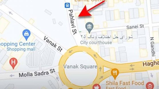 Manipulation in Google Maps: Mahsa Amini Hotel and Pahlavi Street