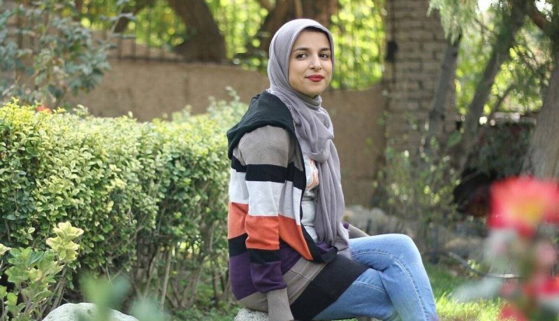 Zeinab Mousavi, the Satirist, Sentenced to 2 Years in Prison