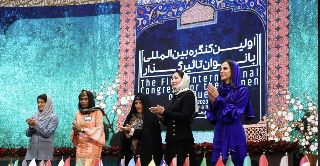 The Second Lady in Search of the Leading Role