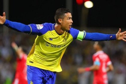 Ronaldo's reaction to reaching the record of 500 goals
