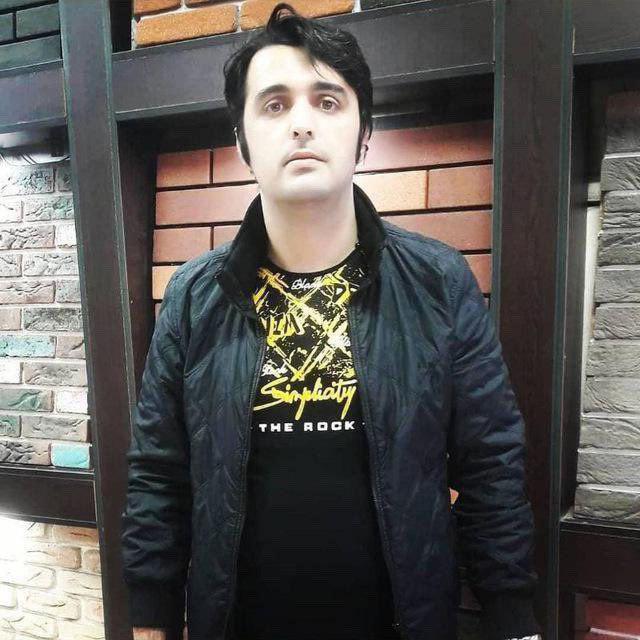 Lawyer Javad Rouhi, who has not set fire but only danced and threw a scarf into the fire