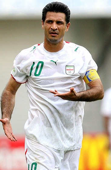 Ali Daei unfollowed Ali Karimi's account
