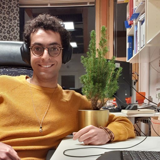 Iranian student pays tribute to Qasem Soleimani, University of Stockholm holds extraordinary session