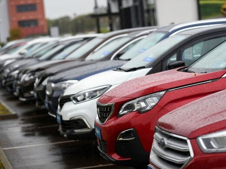 Red Carpets for Car Dealers