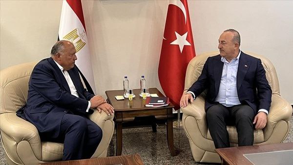 Egyptian Foreign Minister Visits Earthquake-Hit Areas in Turkey
