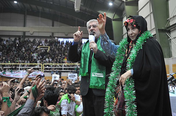 Zahra Rahnavard's message on the occasion of March 8: Poisoning of students is an anti-women scenario