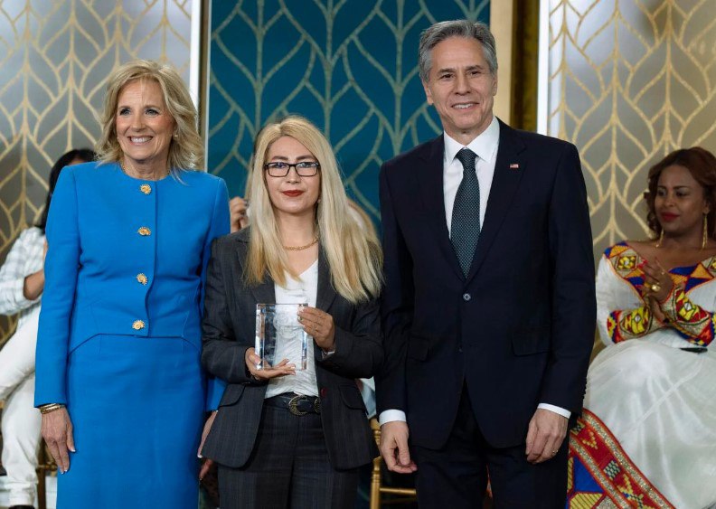 Afghan Doctor Wins US Department of State Courage Award