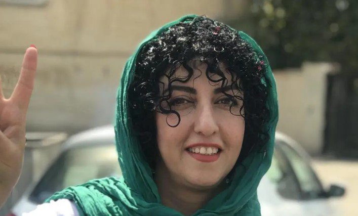 حمایت نرگس محمدی از دختران اکباتان