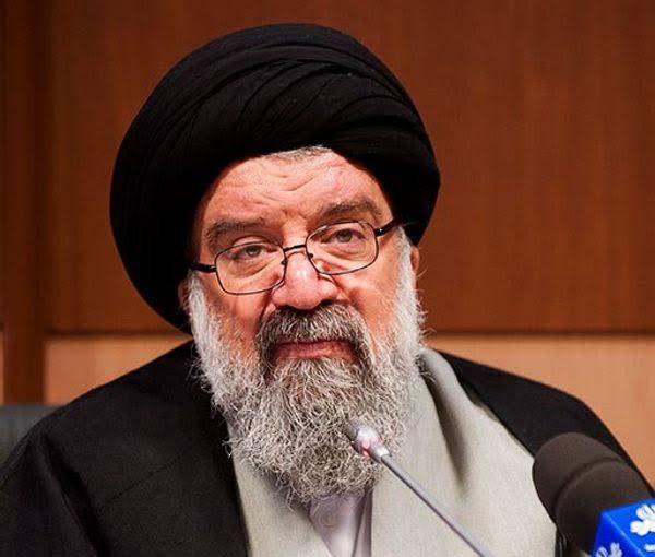احمد خاتمی: روحانیت از چشم نیوفتاده است