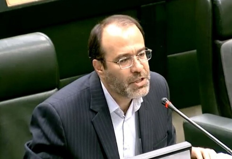 مهدی طغیانی: دولت برای کسری بودجه غیر مستقيم استقراض میکند