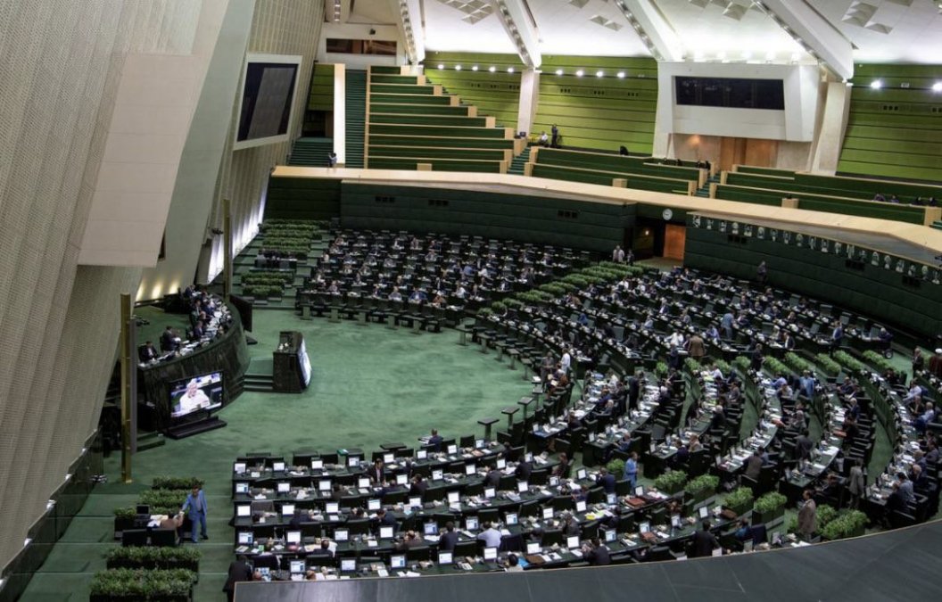 From the Parliament to the Leader's House