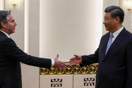 Fire Diplomacy Against the Wall of China