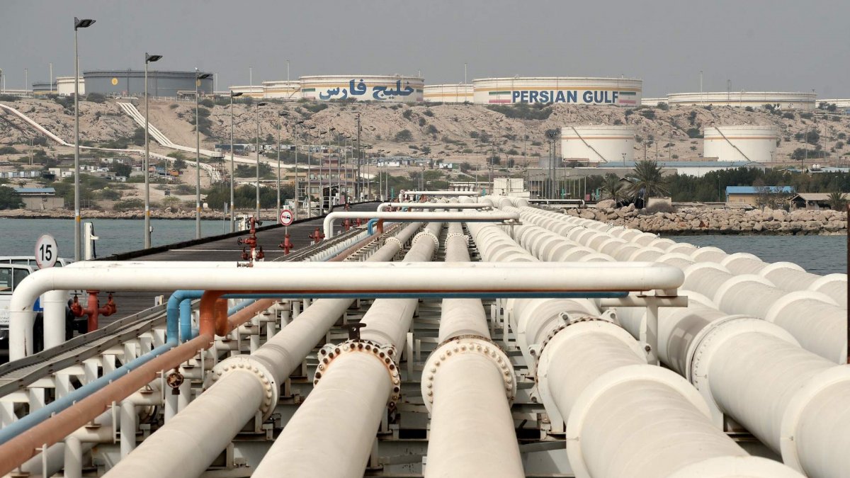 A kind of informal oil arrangement has been created between Iran and the United States