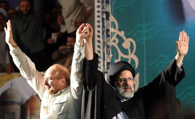 Criticism of a newspaper on the repeated promises of Raisi and Qalibaf during Rouhani's government