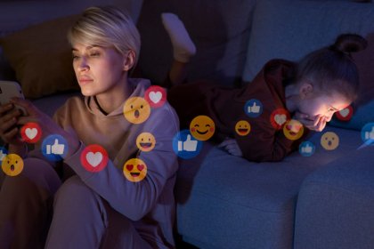 إنستغرام مرتبط بالاكتئاب والقلق والأرق لدى الأطفال