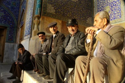نادر قاضیپور: برخی بازنشستهها توان خرید دندان مصنوعی را هم ندارند