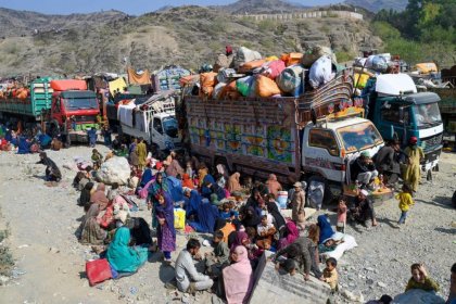 Taliban Spokesman Urges Countries Not to Forcefully Expel Afghans