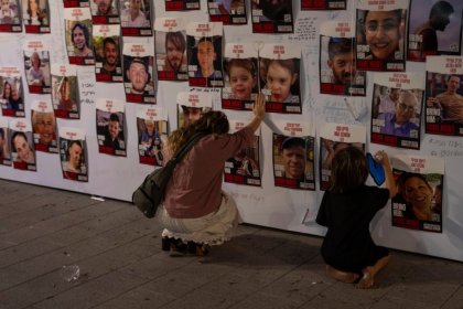 المتحدث باسم الجيش الإسرائيلي: ٢٤٢ شخصًا تم احتجازهم كرهائن في غزة