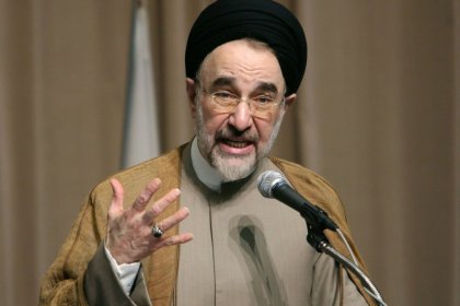 محمد خاتمی: المجتمع يواجه مشاكل في المعيشة والأمل في الحياة