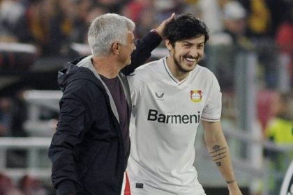 I am a fan of Sardar Azmoun's play, says Mourinho