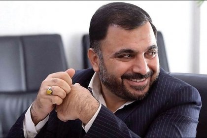 عیسی زارع پور: الإنترنت الفضائي الوطني قيد التنفيذ