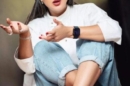 Azadeh Samadi ممنوعة من السفر