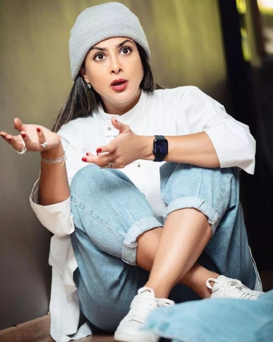 Azadeh Samadi ممنوعة من السفر