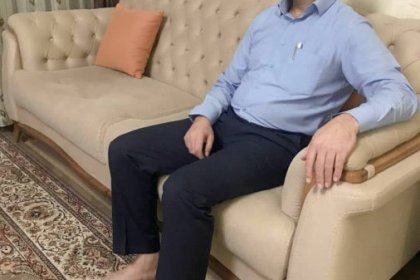عبدالرزاق امیری به حبس خانگی با پابند الکترونیکی محکوم شد