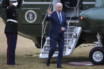 The Shadow of Trump Over Biden and Ukraine