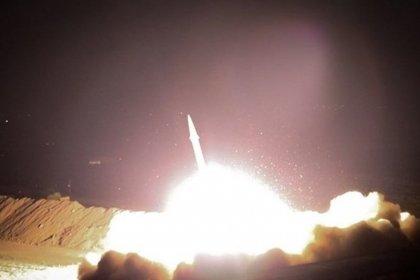 إيران تهاجم مقرین لجماعة جيش العدل في باكستان