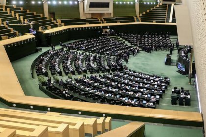 بعضي مندوبي البرلمان ينكرون استبعادهم