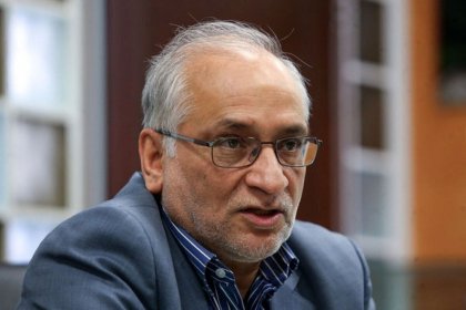 مرعشی: من باید صلاحیت جنتی را تأیید کنم، نه ایشان من را