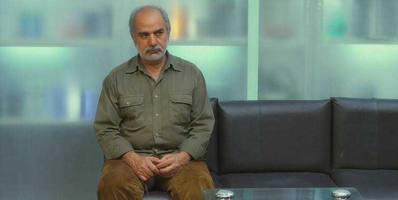 پرویز پرستویی: تلویزیون حق ندارد مرگ من را هم زیرنویس کند