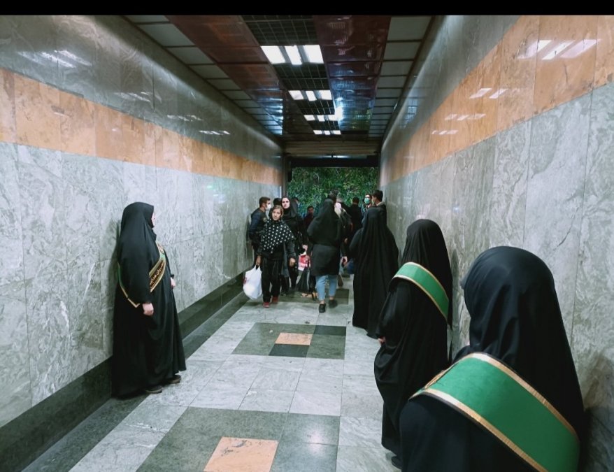 روزنامه اعتماد: تعزیر زنان به خاطر حجاب چه کمکی به اصلاح جامعه میکند؟