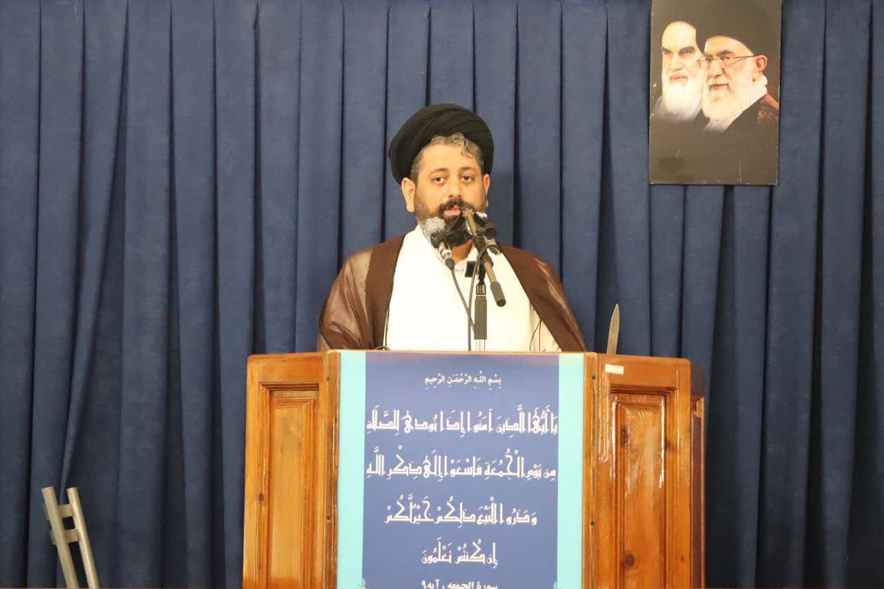 The Temporary Friday Prayer Leader of Kish: Kish Should Be Introduced as a Quranic Island