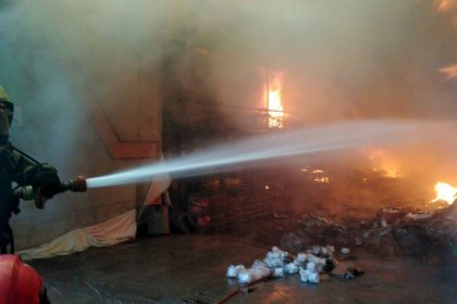 Three Deaths in Khavashahr Plastic Warehouse Fire