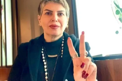 Sarah Siyahpour, the dismissed teacher, I will turn my dismissal order into a medal and wear it around my neck