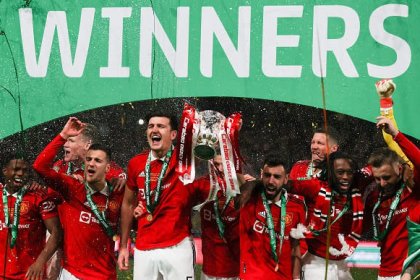 Manchester United يكسر الرقم القياسي لأغلى فريق في التاريخ