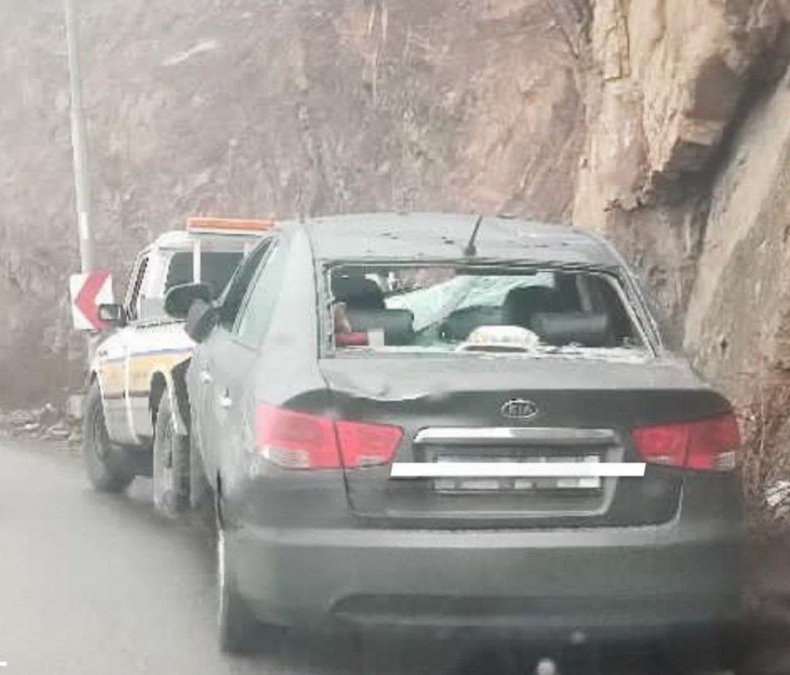 Rockfall in Kandovan Route Causes Incident