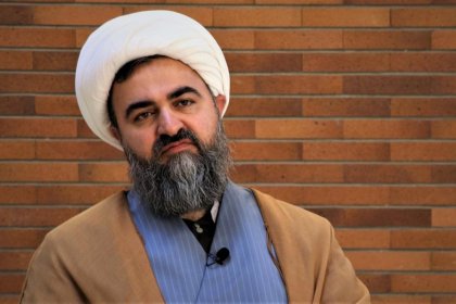 وكالة أنباء حقوق الإنسان هرانا: اعتقال رجل الدين الناقد تقي أكبر نجاد