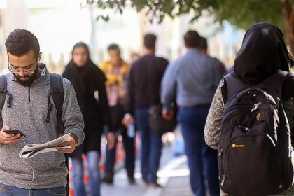 بيانات مركز الإحصاء الإيراني تشير إلى زيادة معدل البطالة