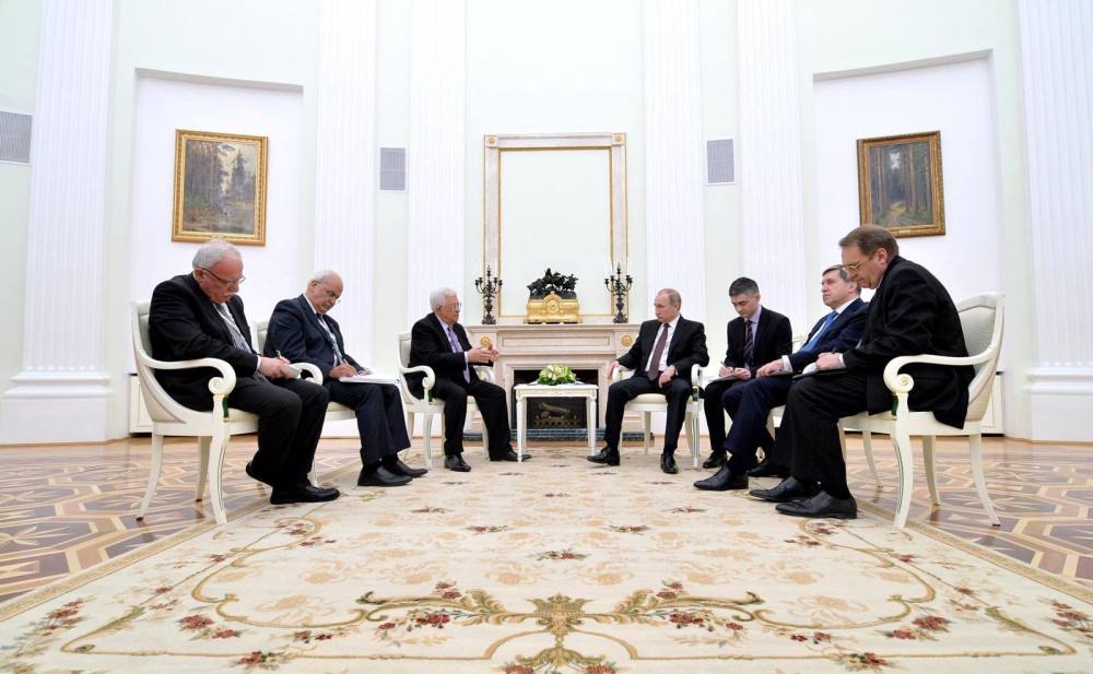 کرملین میانجی وحدت