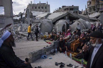 بدأ شهر رمضان بمجازر وجوع في غزة