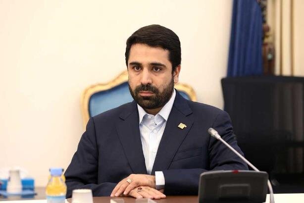 دبیر شورای عالی فضای مجازی: سکوهای فیلتر شده را در اختیار مردم قرار میدهیم