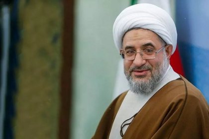 محسن اراکی: بیحجابی فضای جامعه را آلوده میکند