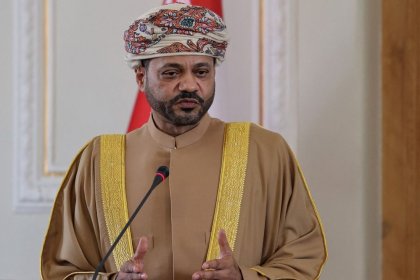 وزير خارجية عمان: إيران يمكن أن تلعب دورًا فعالًا في وقف إطلاق النار في غزة